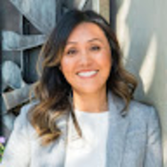 Meet your Posher, Alina - Picture 1 of 1